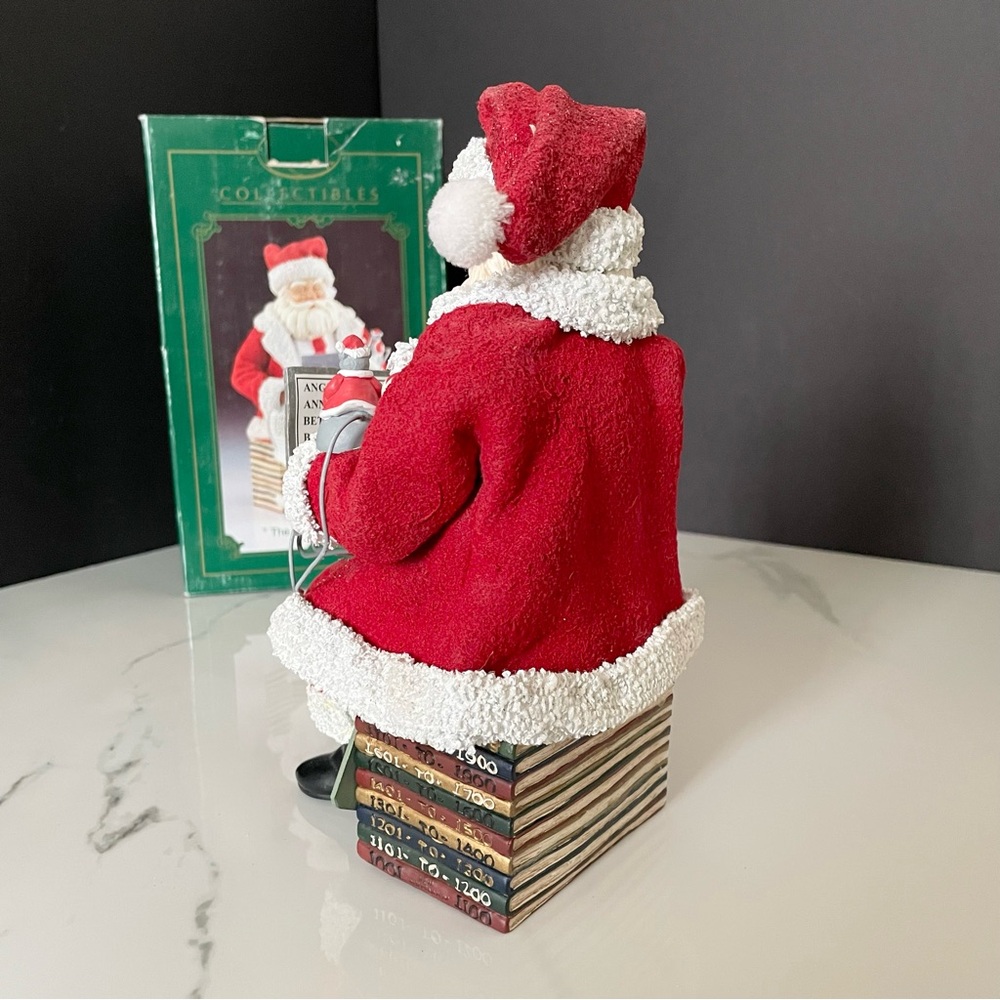 The New Millenium Santa - Computer Working Santa - Fabriche by Kurt Adler - Picture 7 of 12